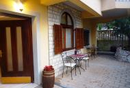 Rooms in Sali